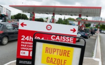 Pénurie d'essence: La France a commencé à puiser dans ses réserves stratégiques