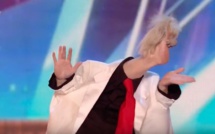 L'Allemande de 43 ans utilise ses pieds pour jouer au clown à Britain's Got Talent : L'originalité d'une création