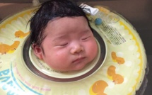 L'un des # les plus populaires au Japon : des bébés tombant de fatigue