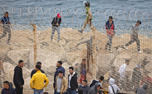 Ceuta sous pression : près de 60 000 migrants franchissent la frontière en quelques jours